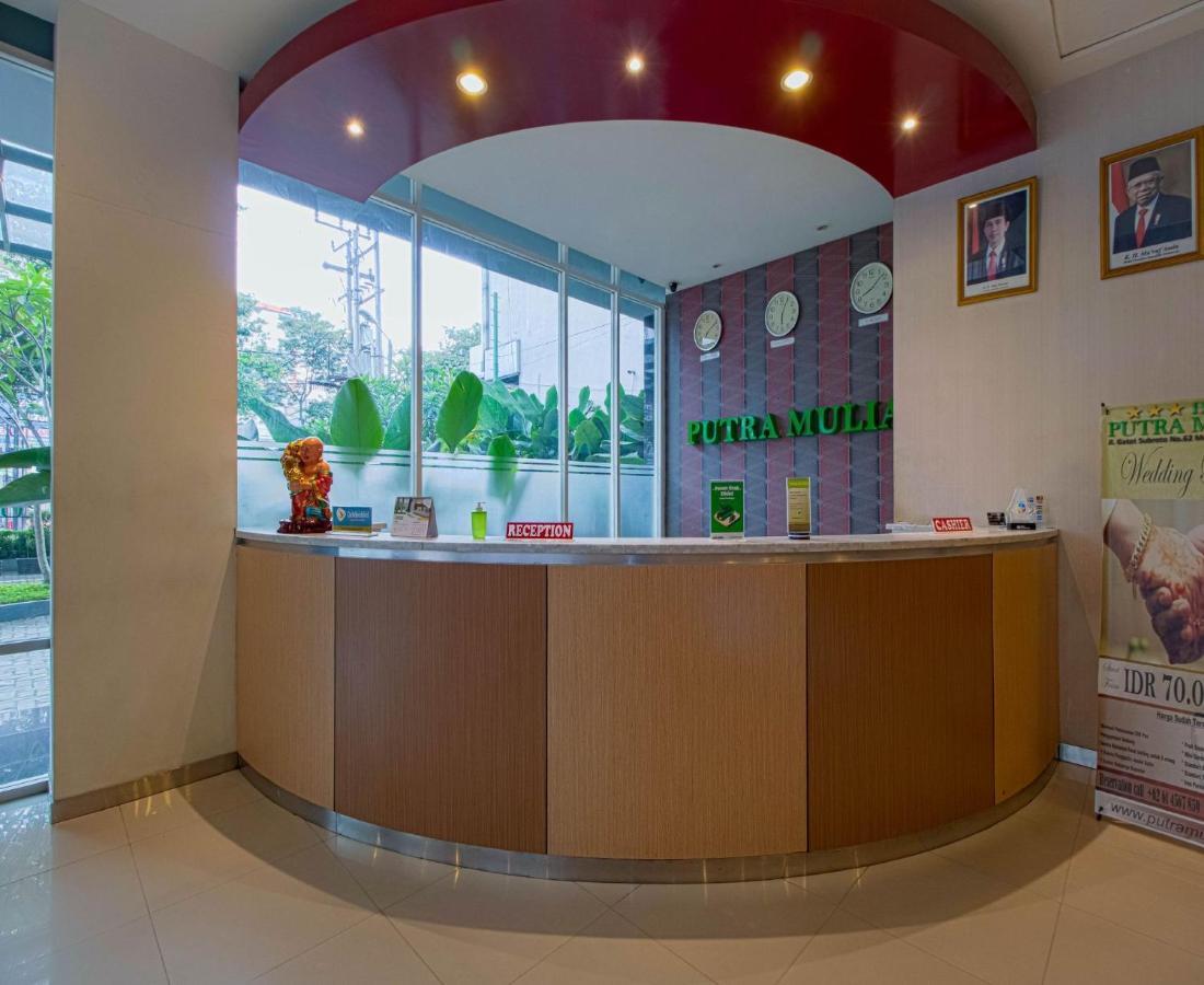Putra Mulia Hotel Medan Esterno foto