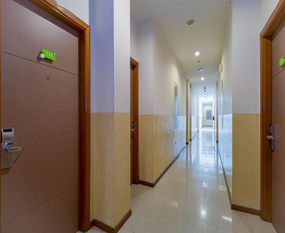 Putra Mulia Hotel Medan Esterno foto