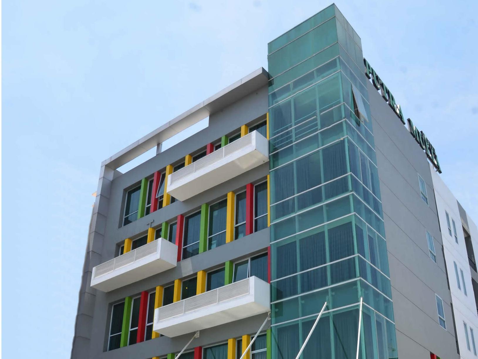 Putra Mulia Hotel Medan Esterno foto